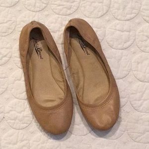 {Lucky Brand} Emile Flats Caramel Leather 7.5
